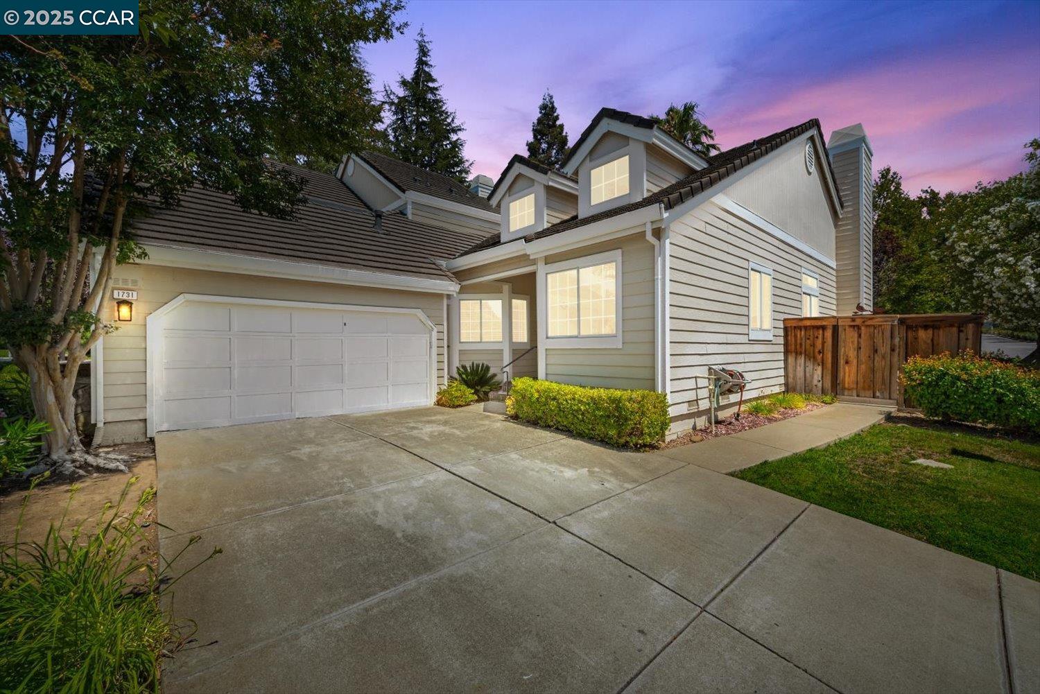 1731 Indian Wells Way