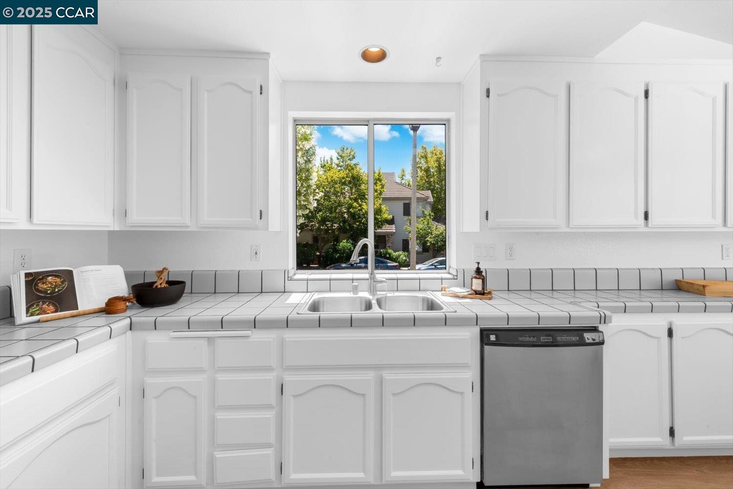 1731 Indian Wells Way