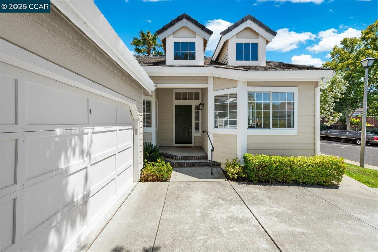 1731 Indian Wells Way