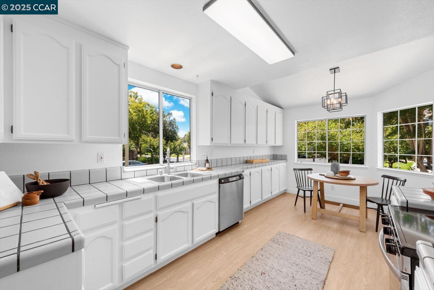 1731 Indian Wells Way