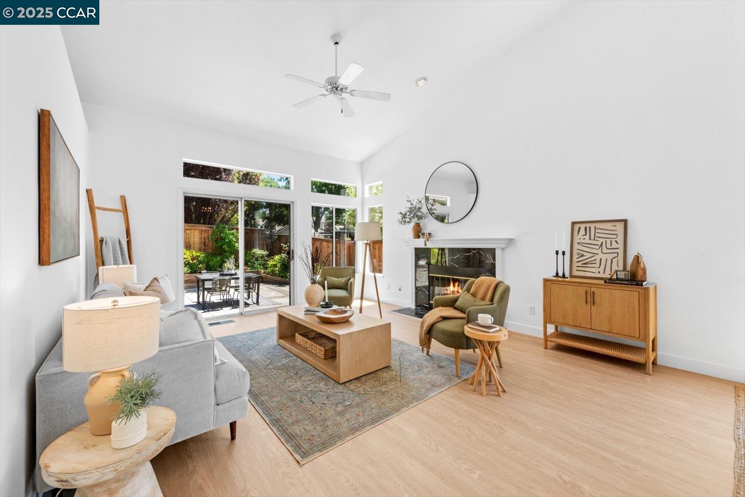 1731 Indian Wells Way