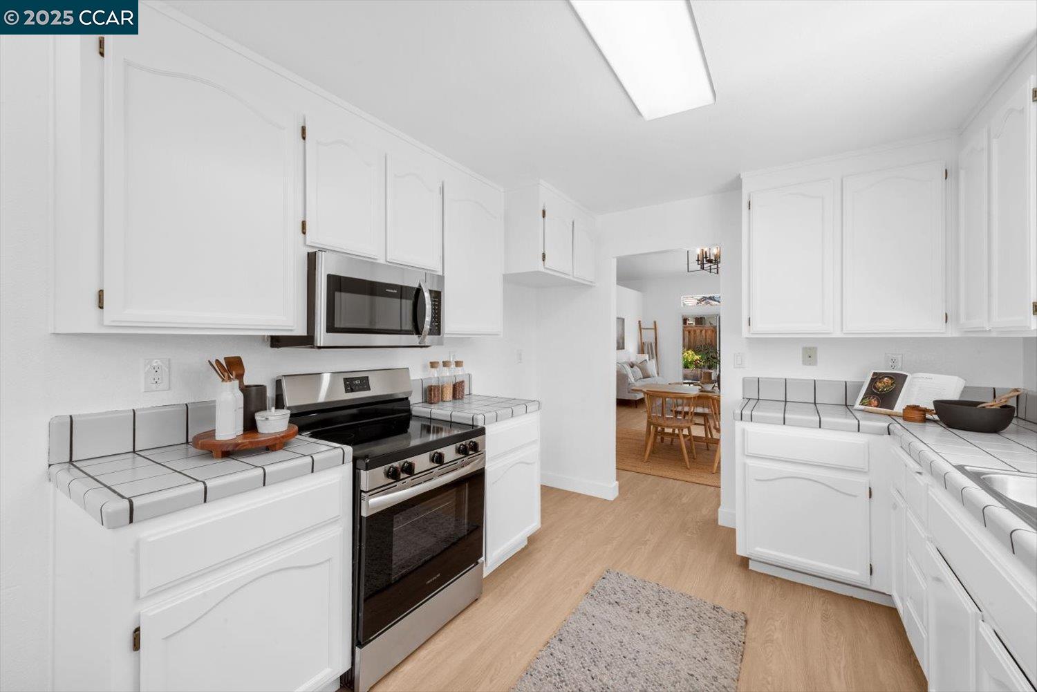 1731 Indian Wells Way