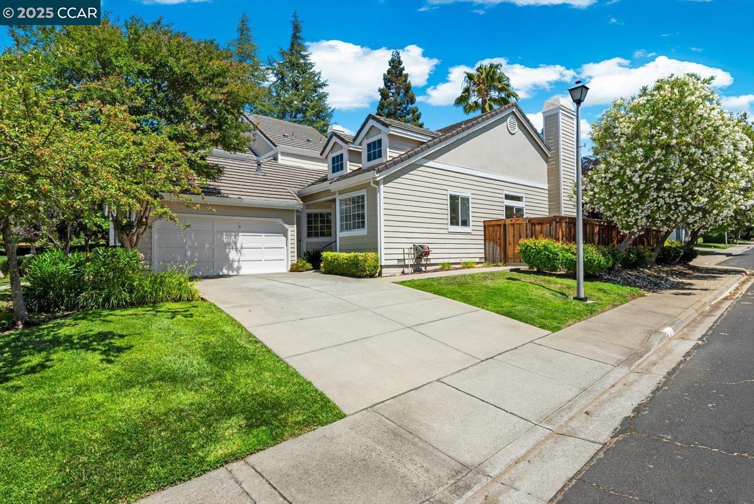 1731 Indian Wells Way