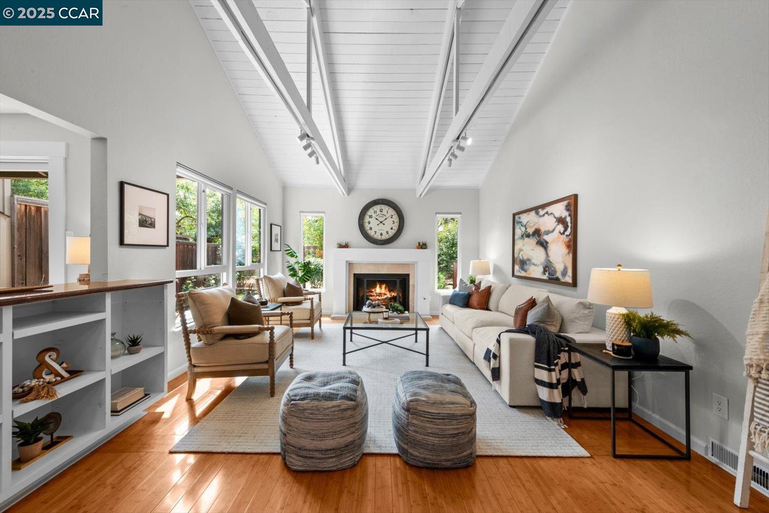 3158 Hambletonian Ln