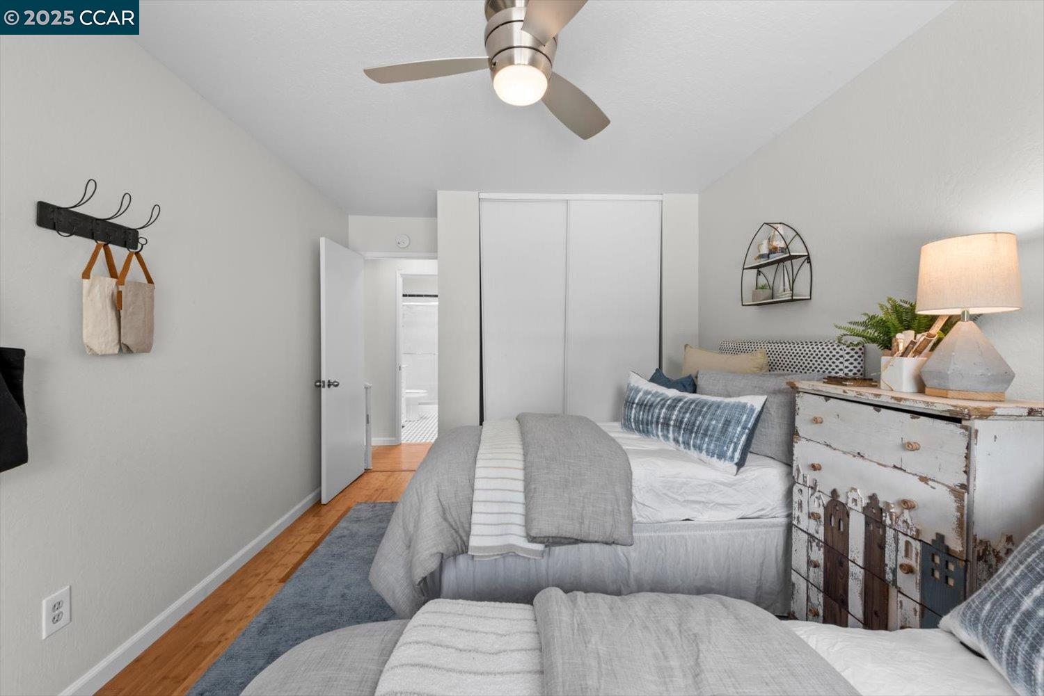 3158 Hambletonian Ln