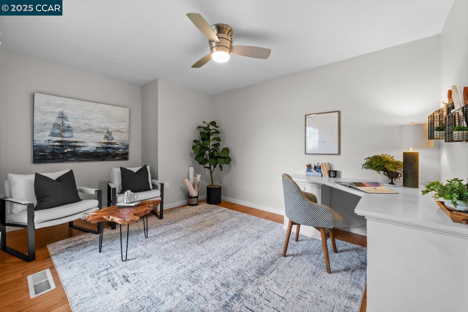 3158 Hambletonian Ln