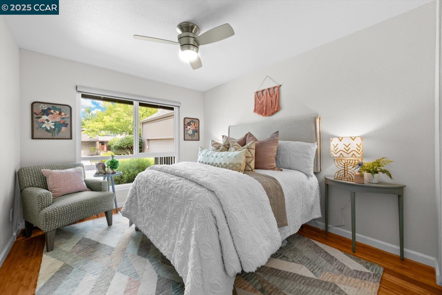 3158 Hambletonian Ln