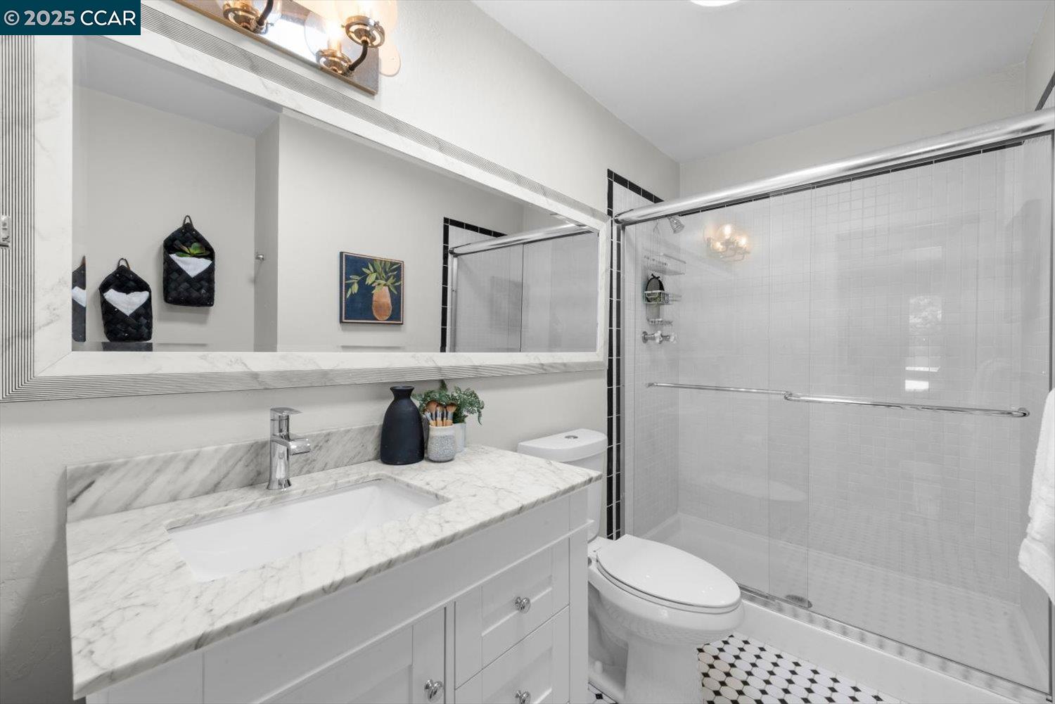 3158 Hambletonian Ln