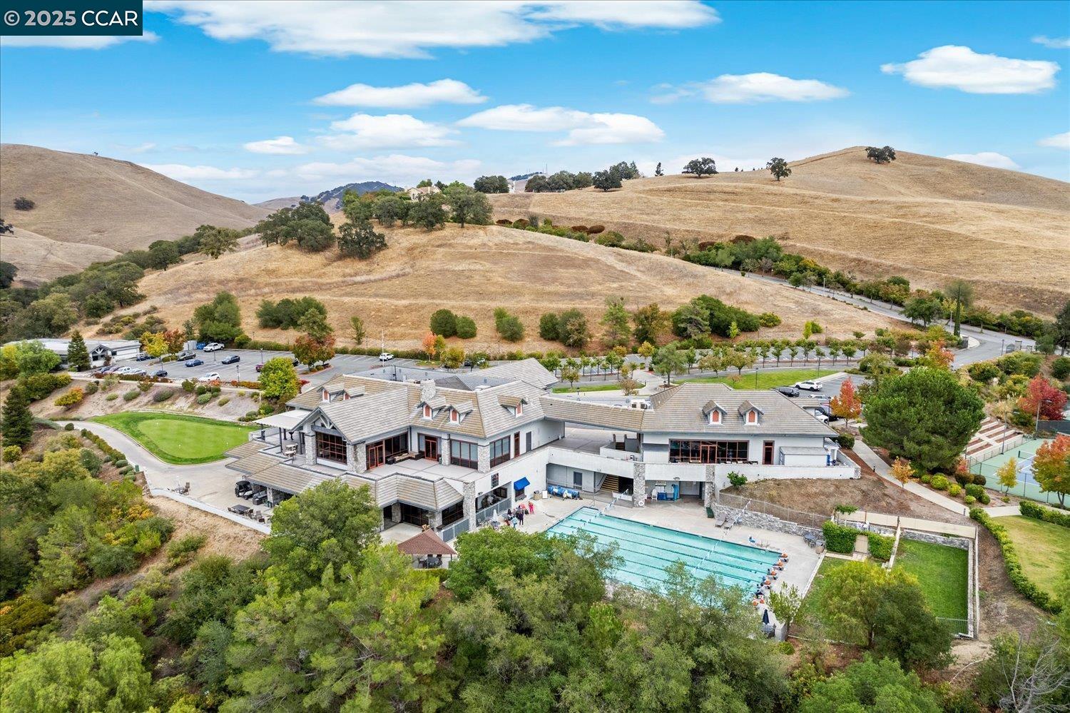 1280 Shell Cir