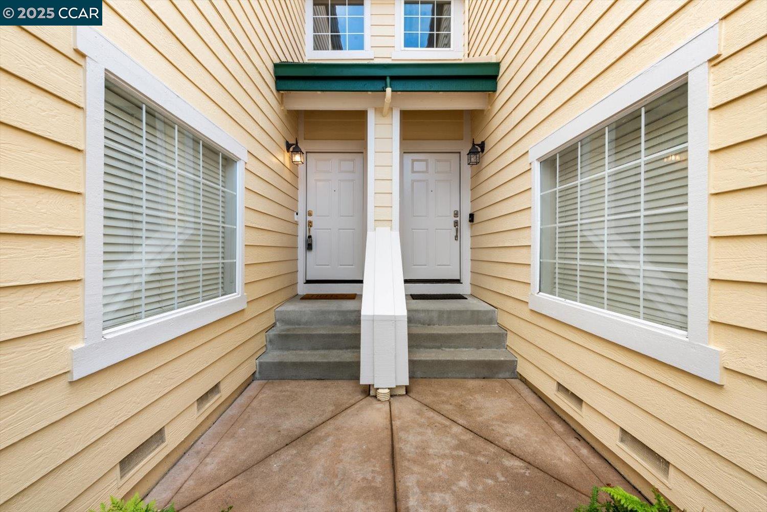 1280 Shell Cir
