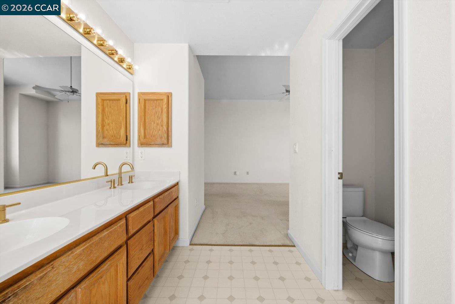 1269 Lagoon Ct
