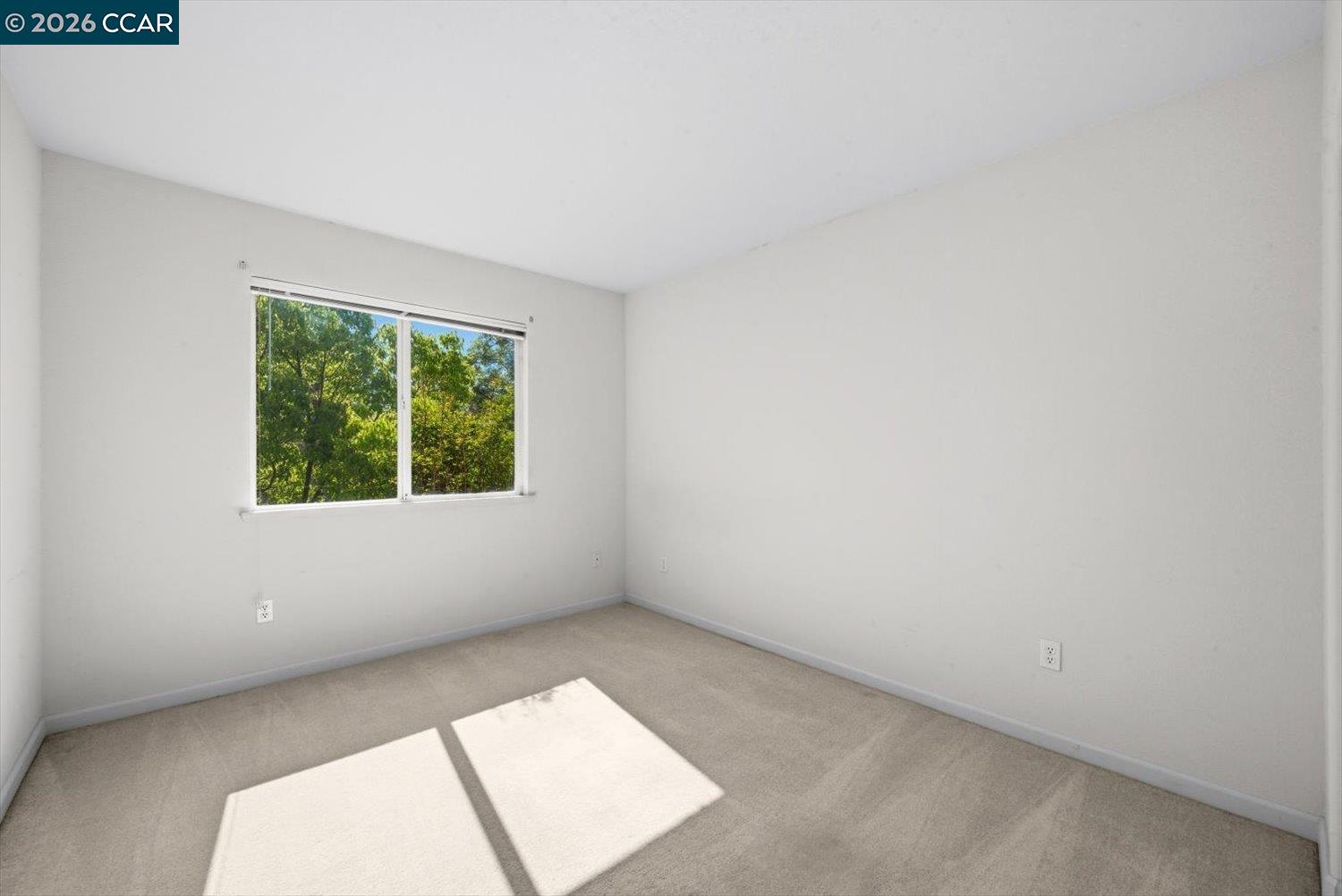 1269 Lagoon Ct
