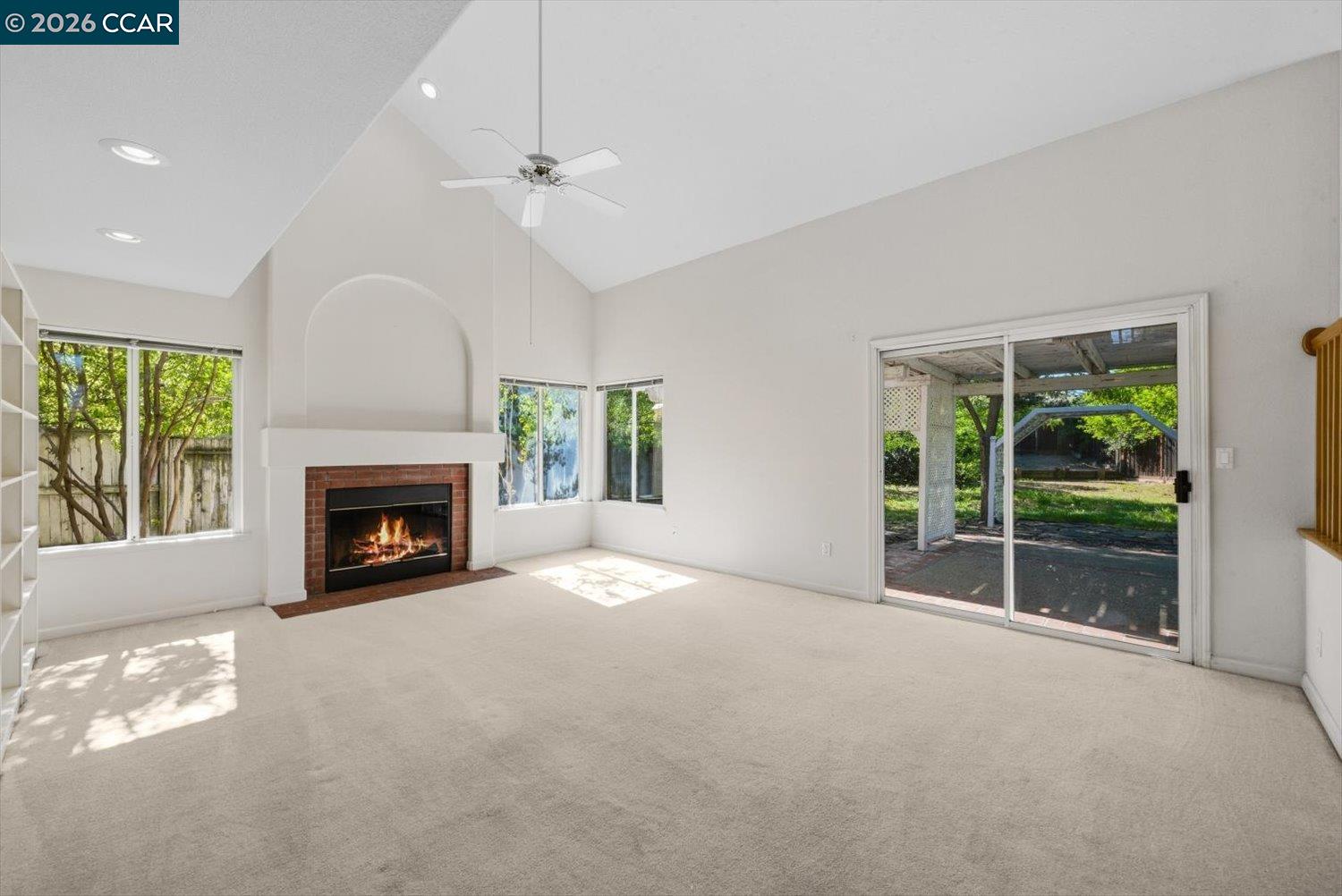 1269 Lagoon Ct