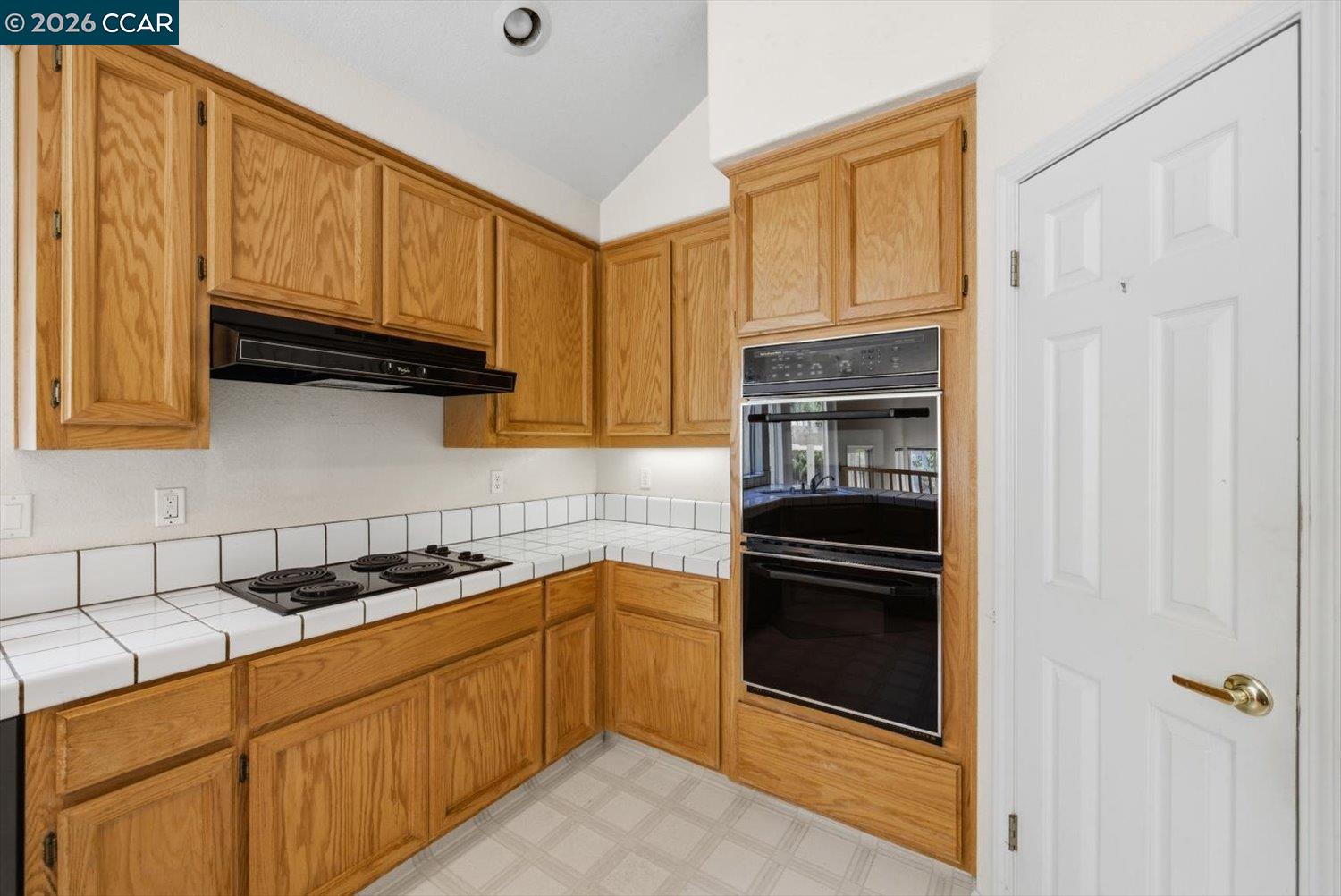 1269 Lagoon Ct