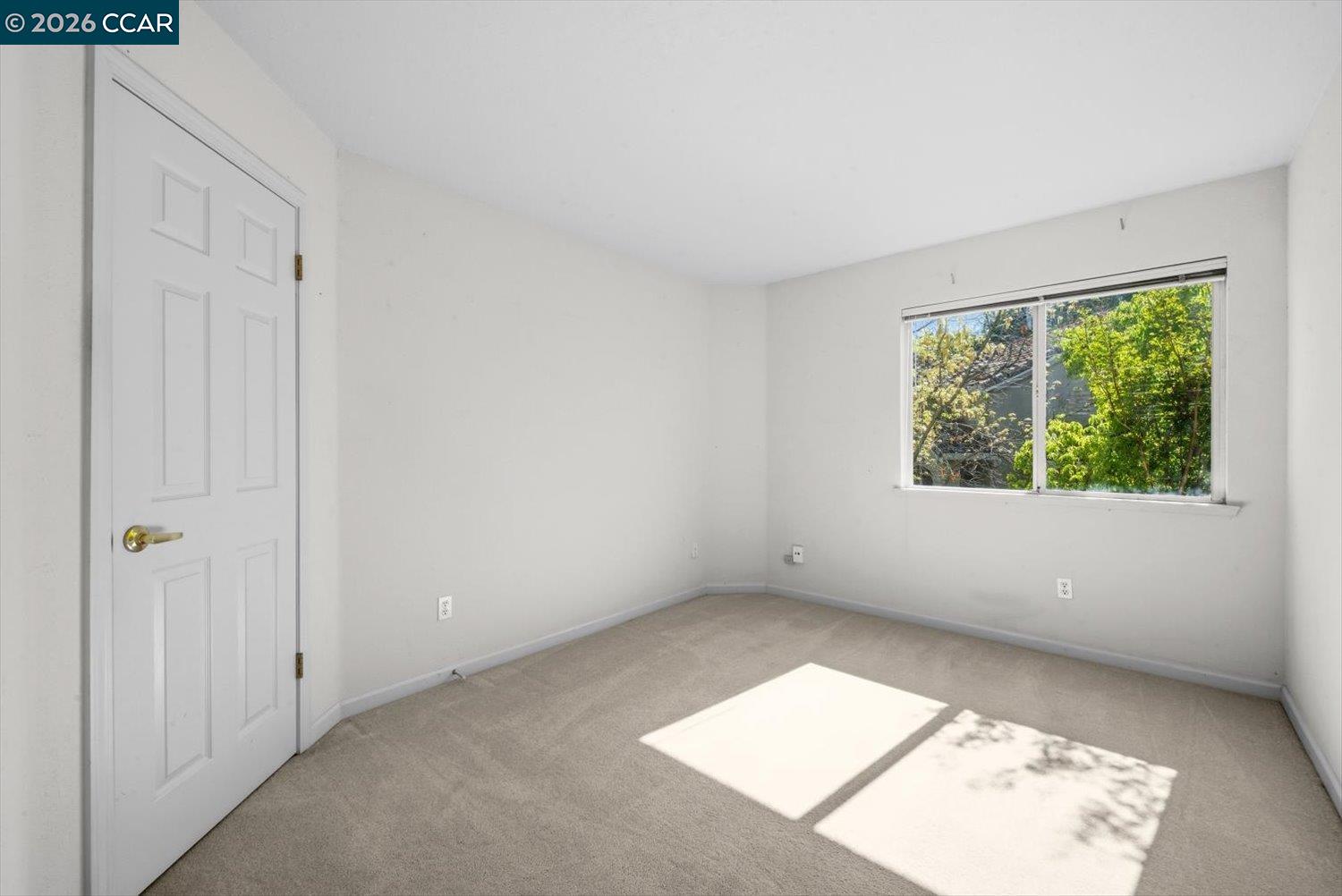 1269 Lagoon Ct