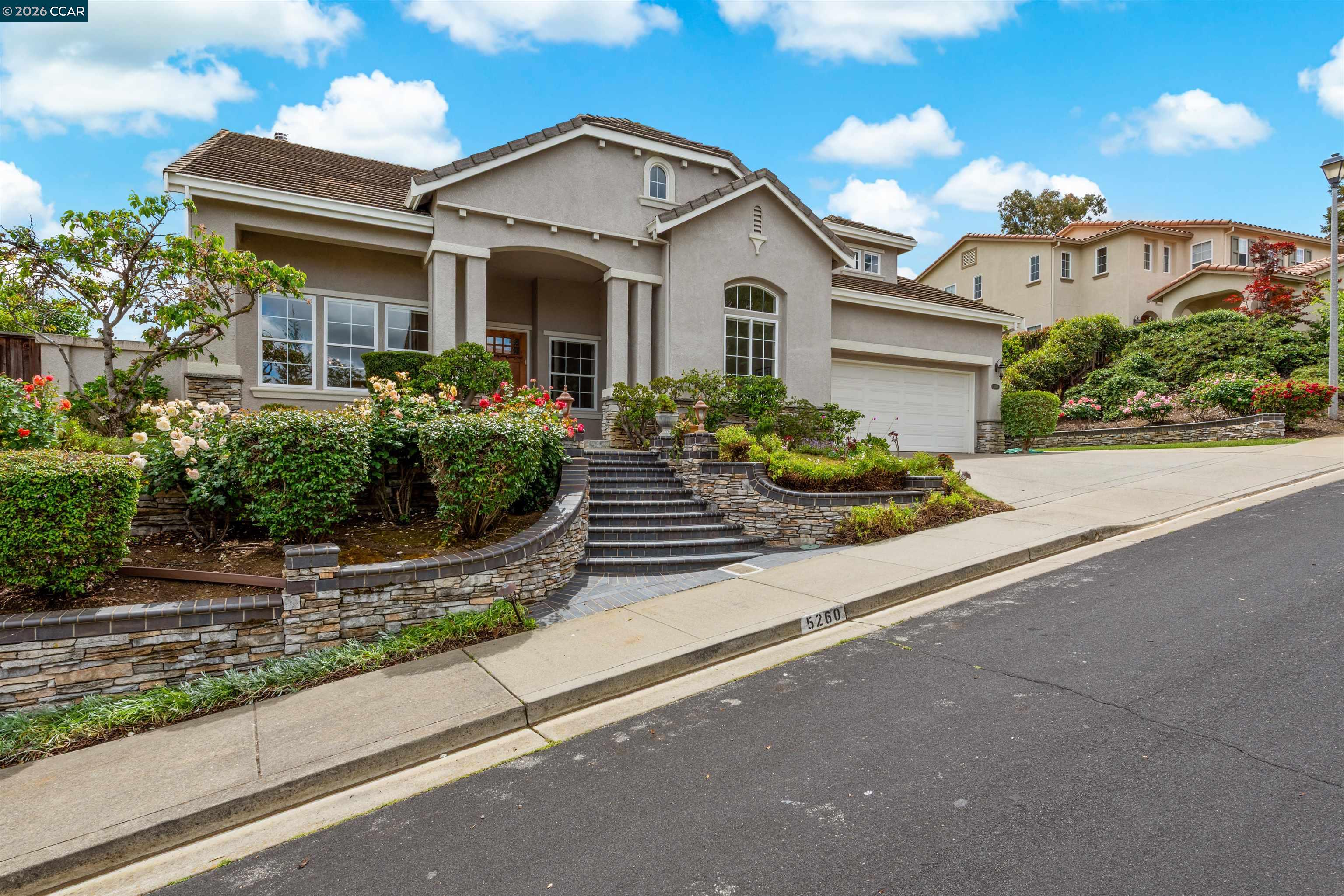 5260 Hiddencrest Ct