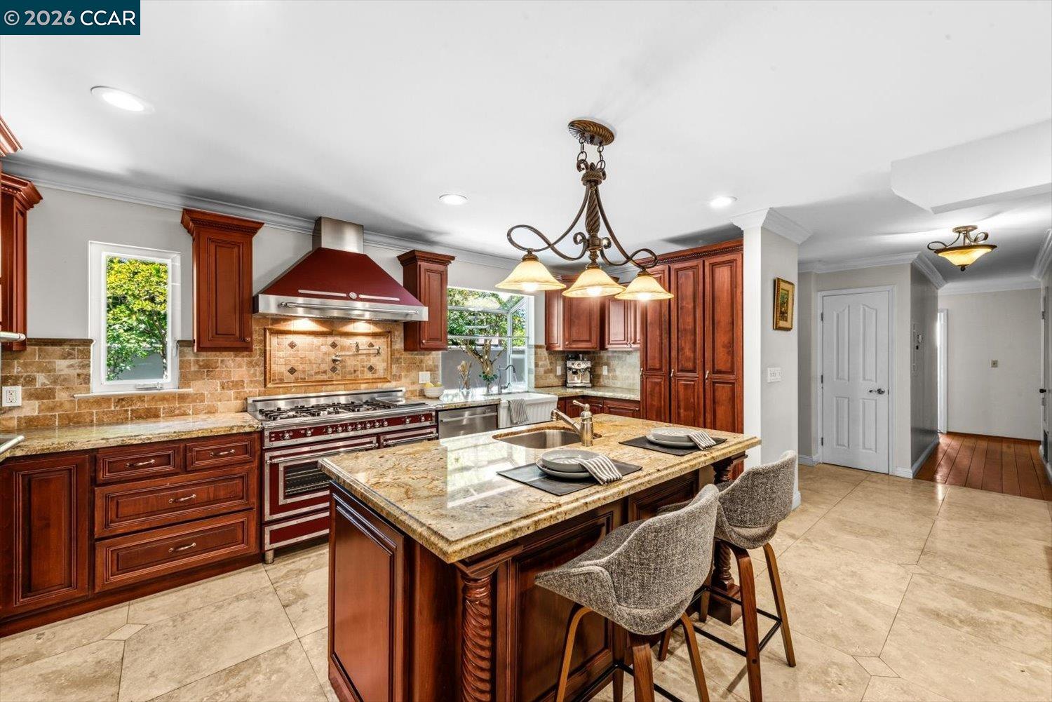 1642 Carriage Dr