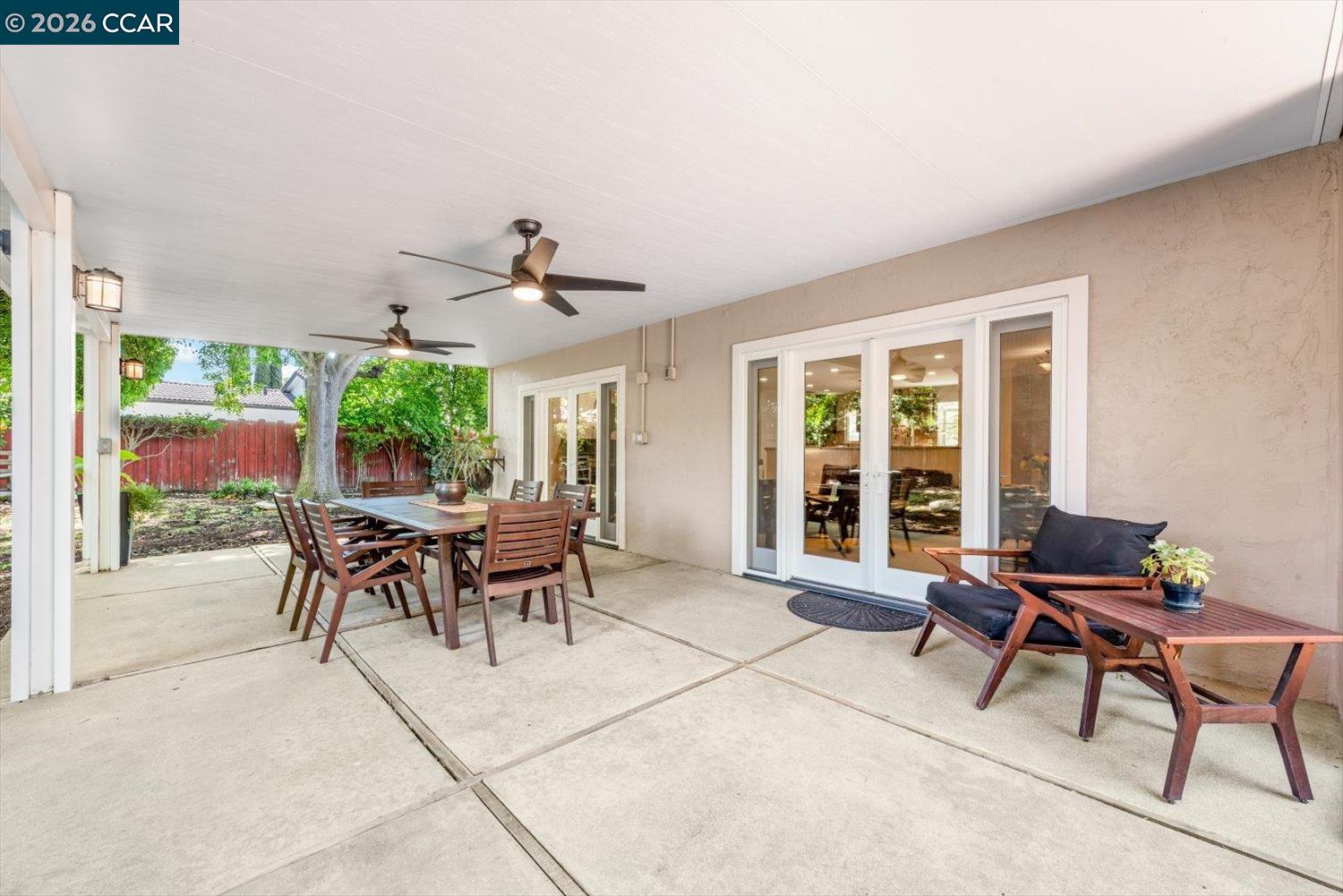 1642 Carriage Dr