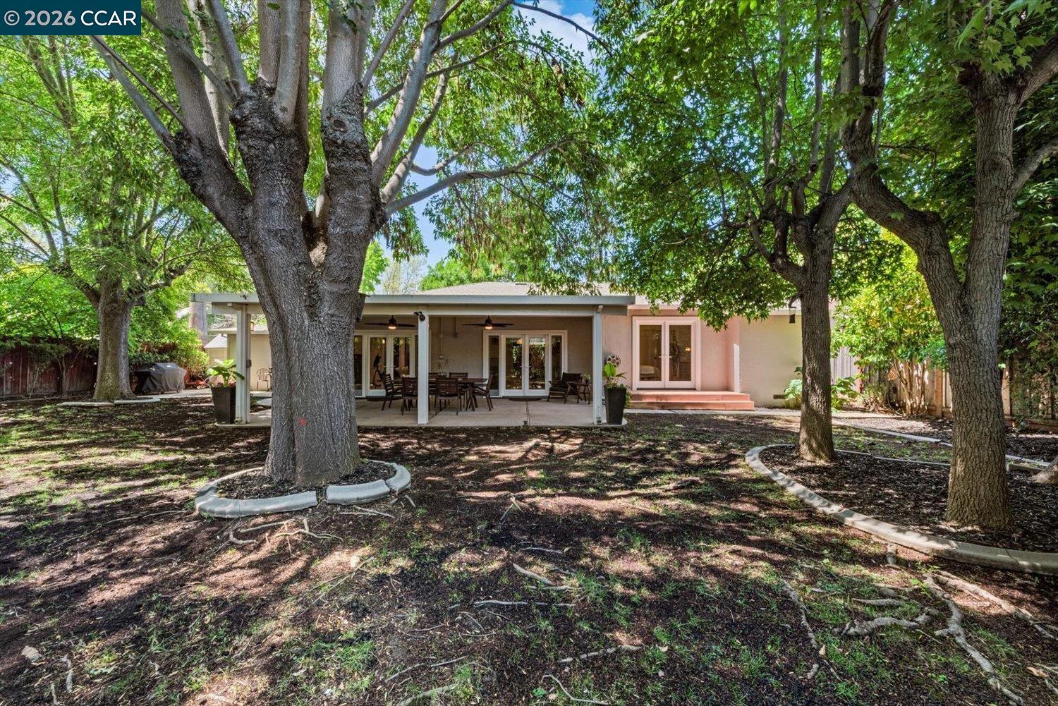 1642 Carriage Dr