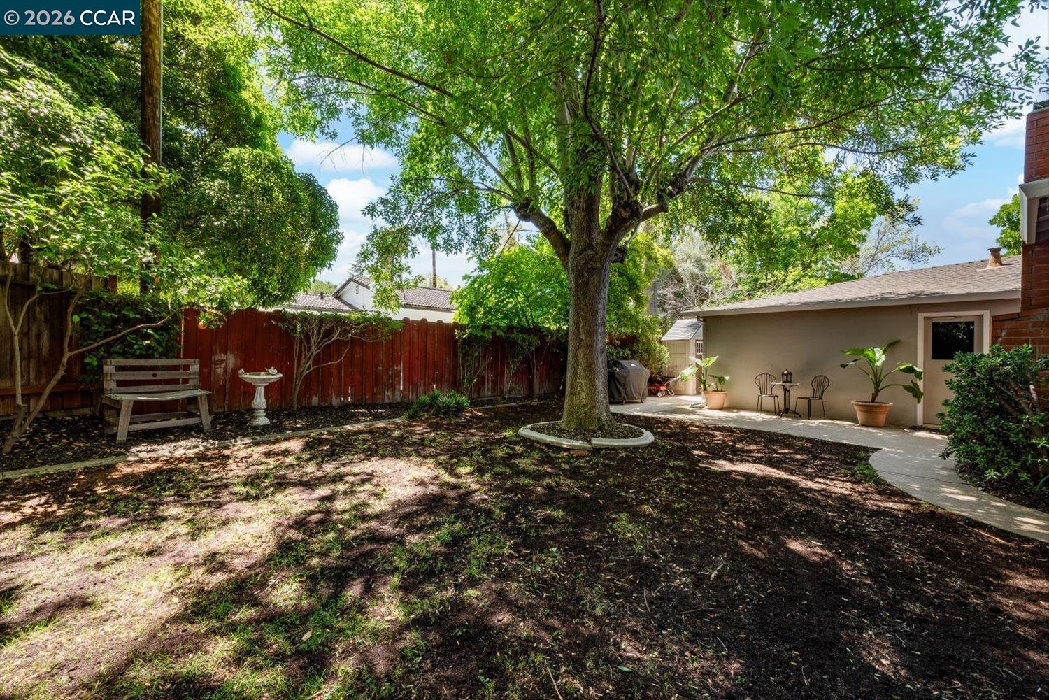 1642 Carriage Dr