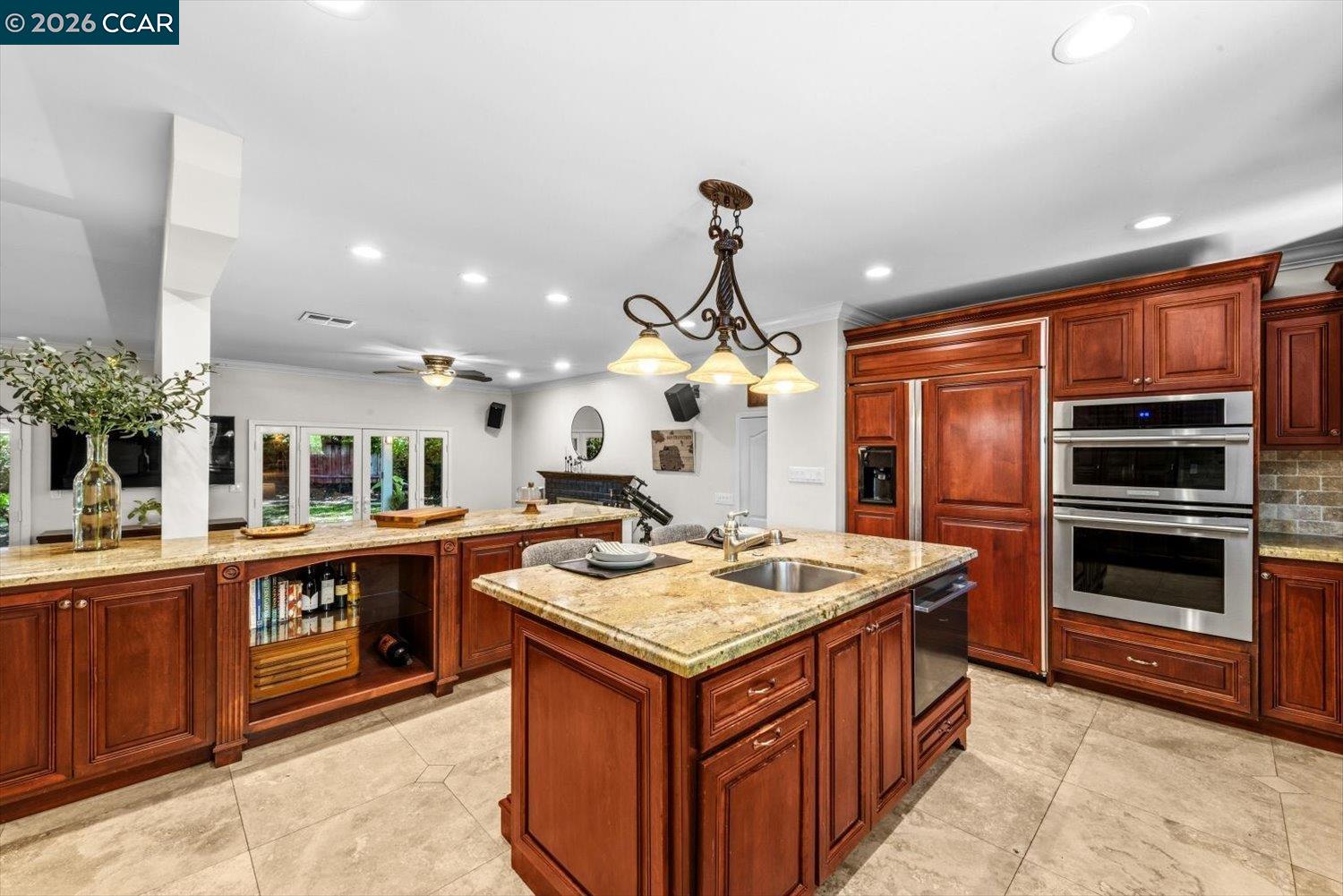 1642 Carriage Dr