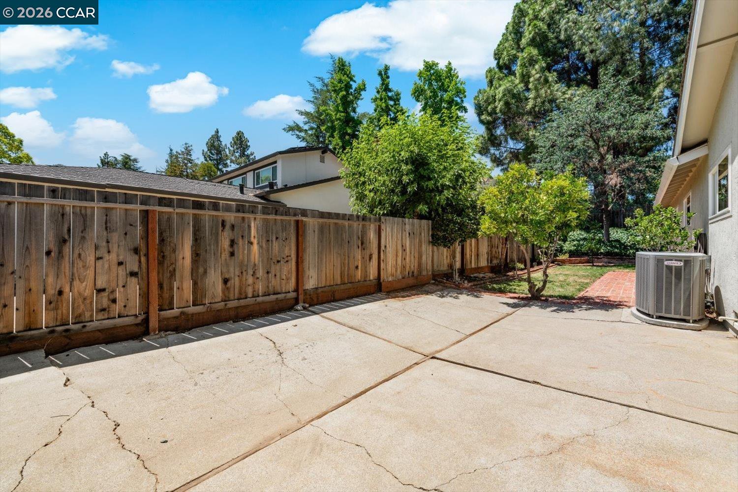 256 Mountaire Cir