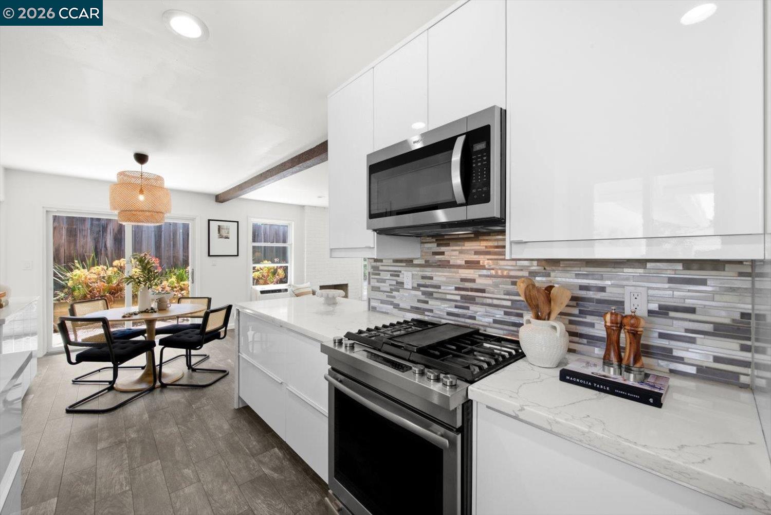 4112 Churchill Dr