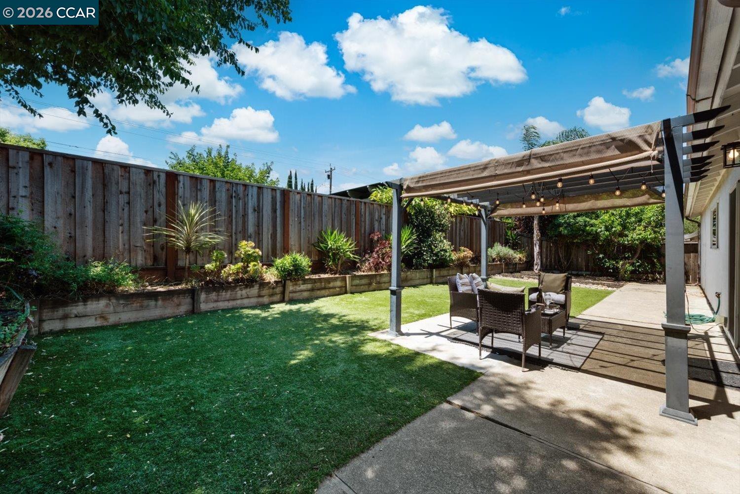 4112 Churchill Dr