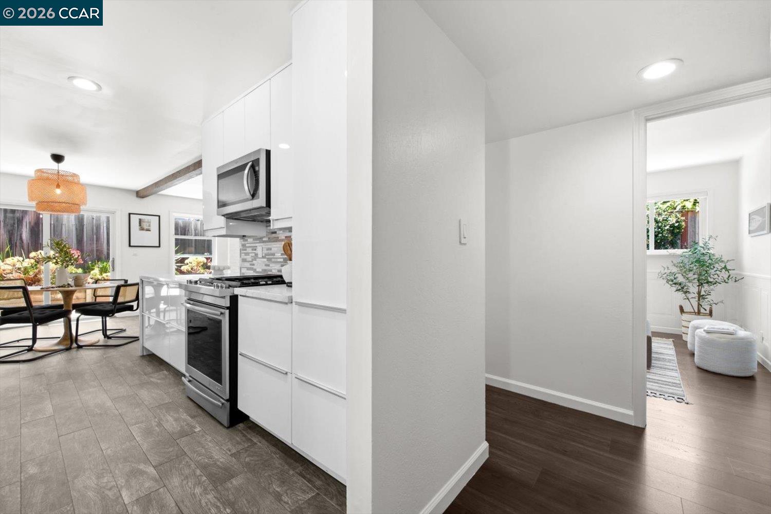 4112 Churchill Dr