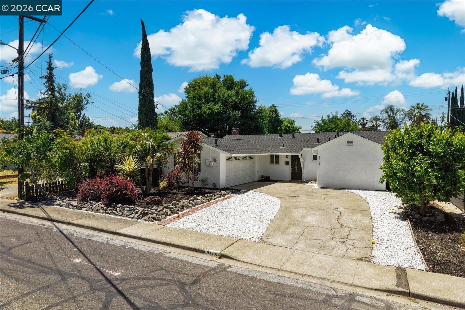 4112 Churchill Dr