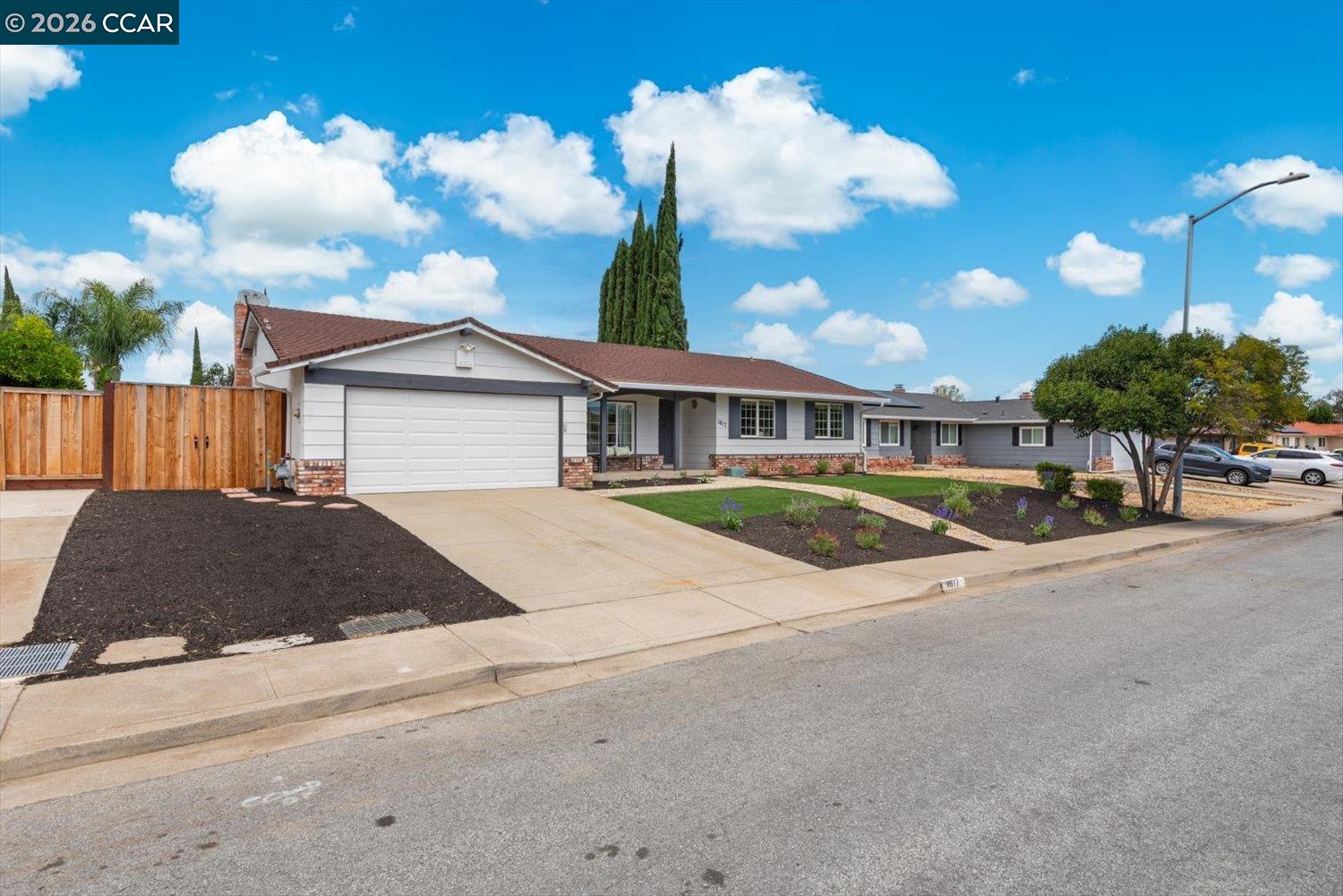 1617 Greenridge Dr