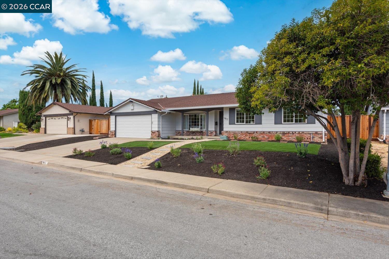 1617 Greenridge Dr
