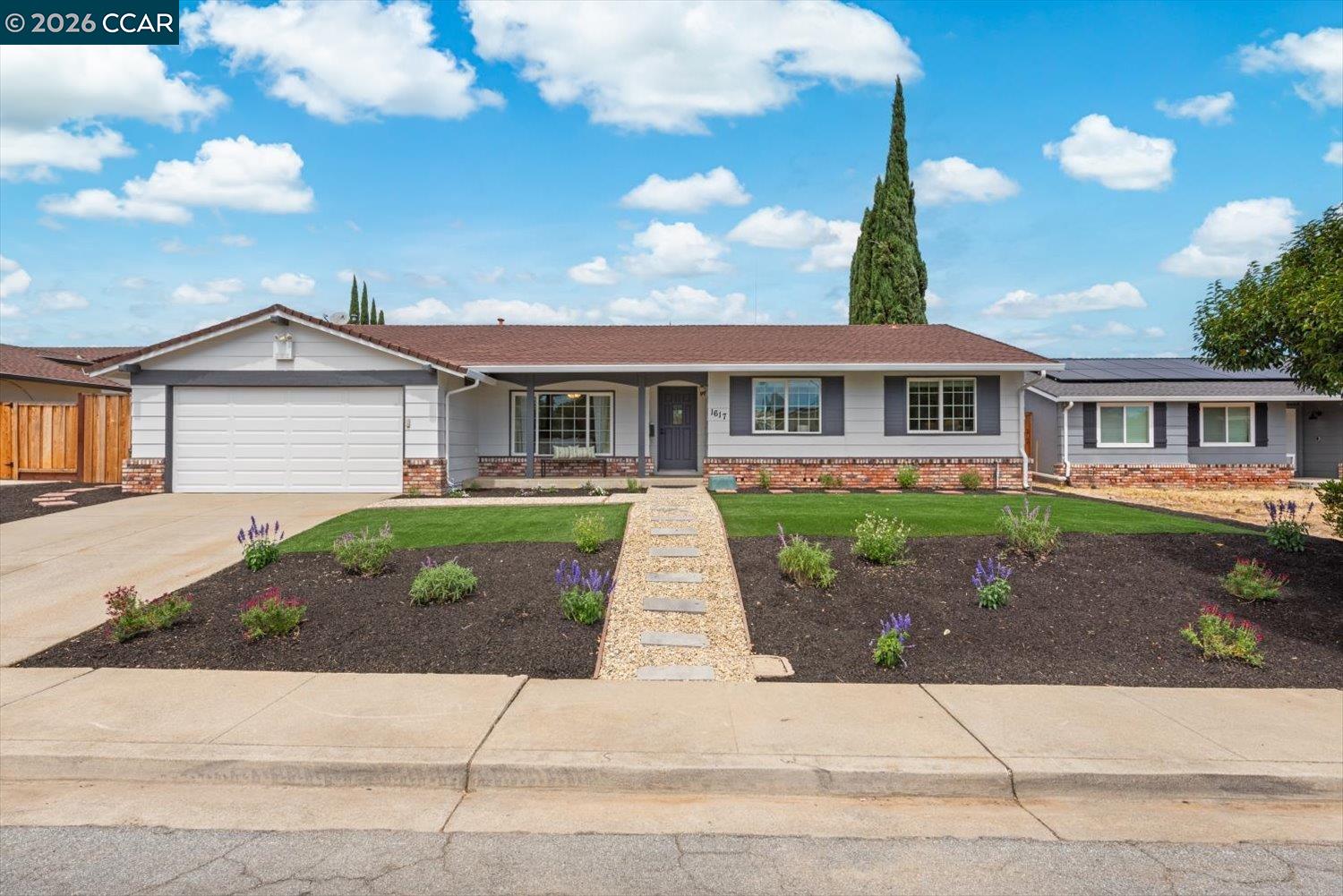 1617 Greenridge Dr