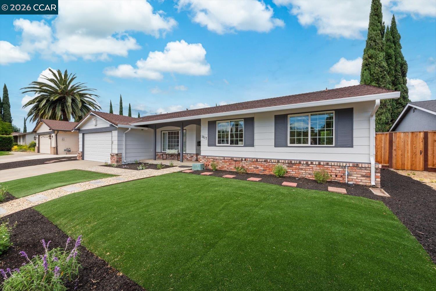1617 Greenridge Dr