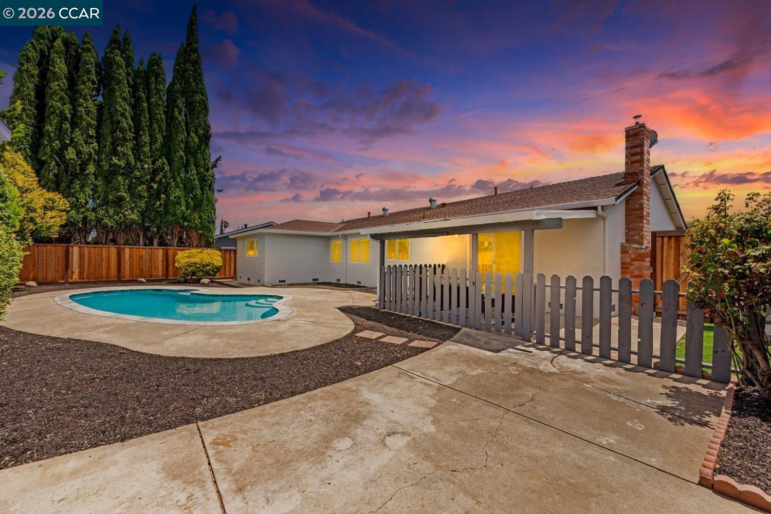 1617 Greenridge Dr
