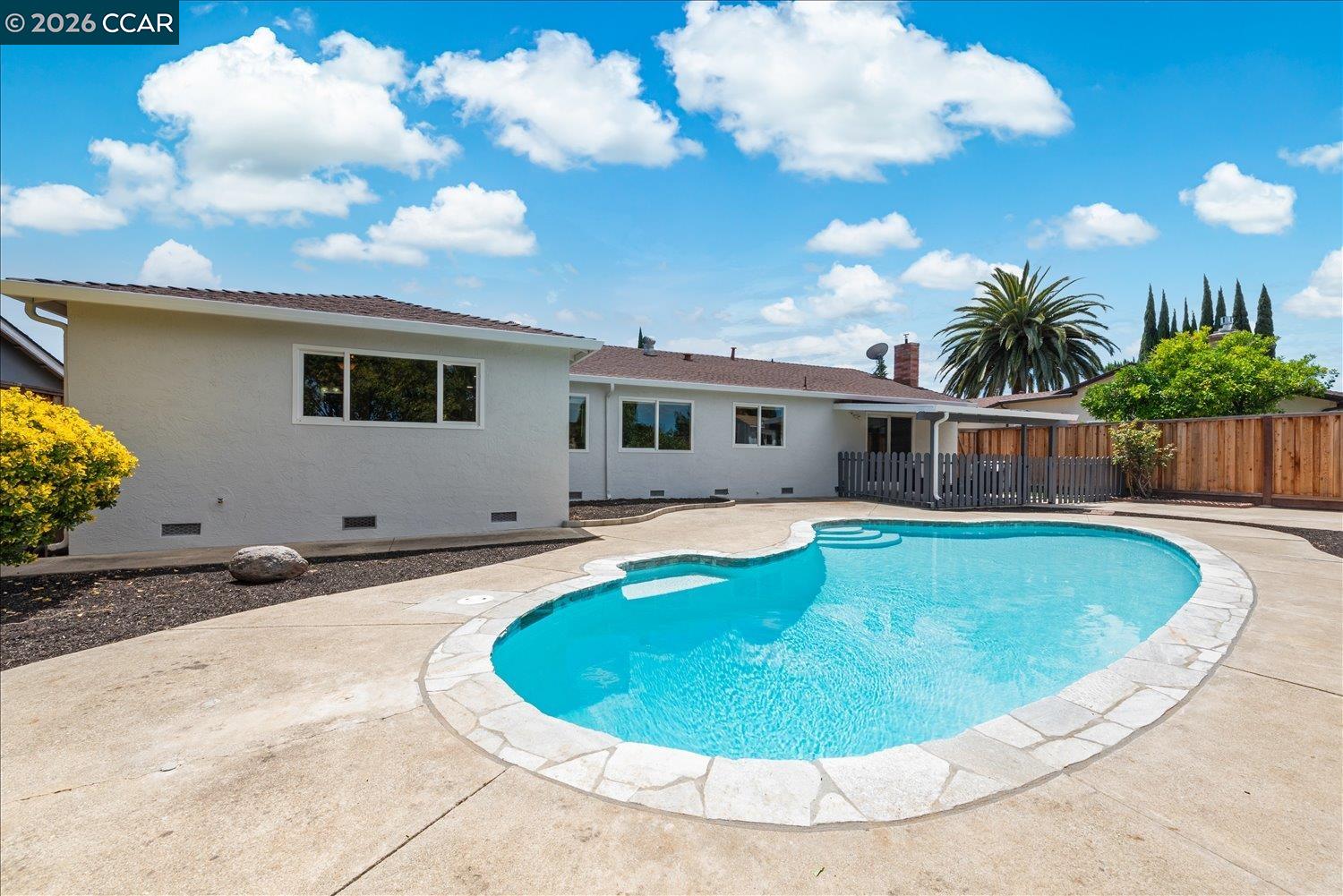 1617 Greenridge Dr
