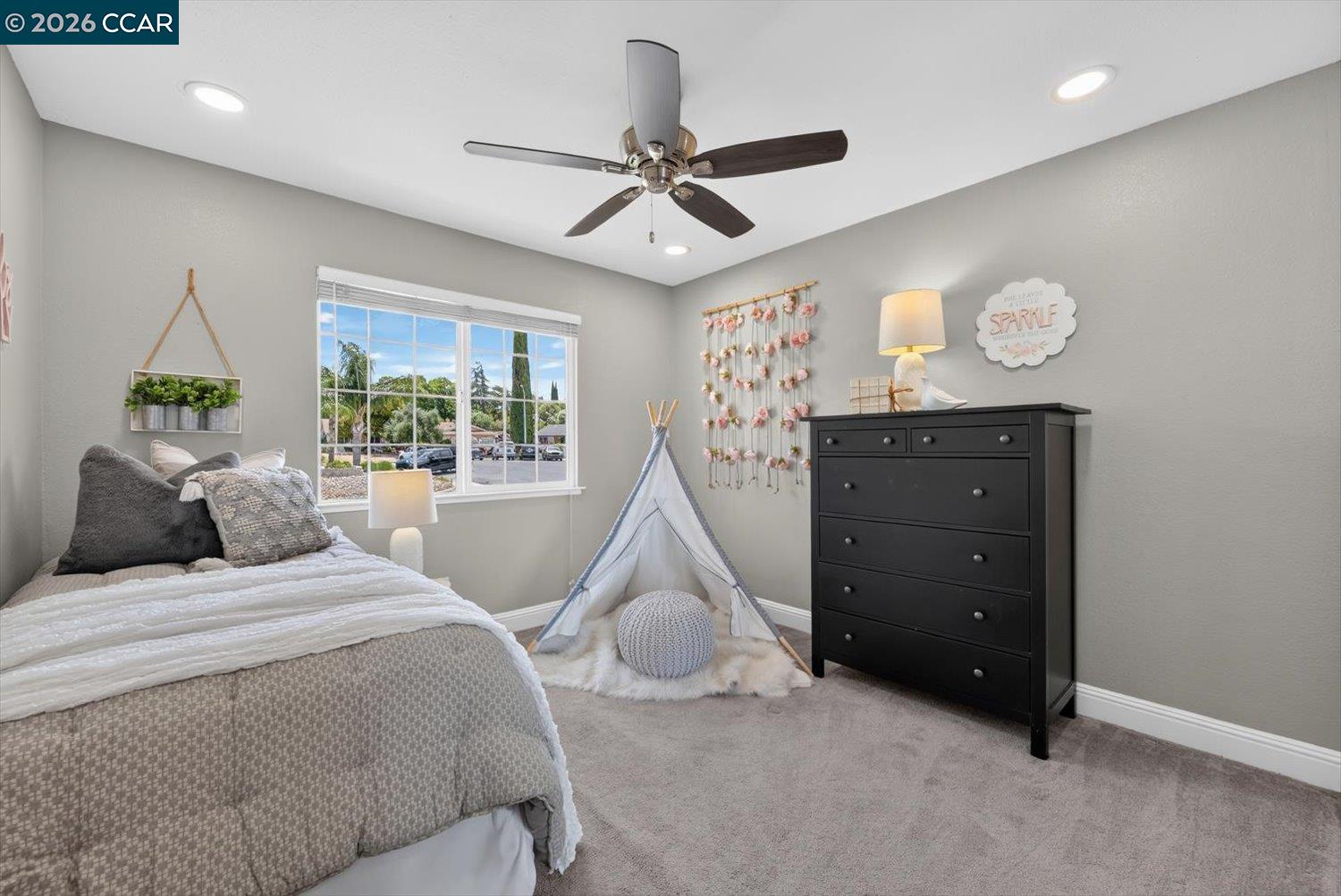 1617 Greenridge Dr