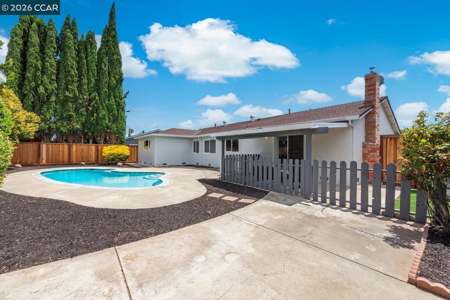 1617 Greenridge Dr
