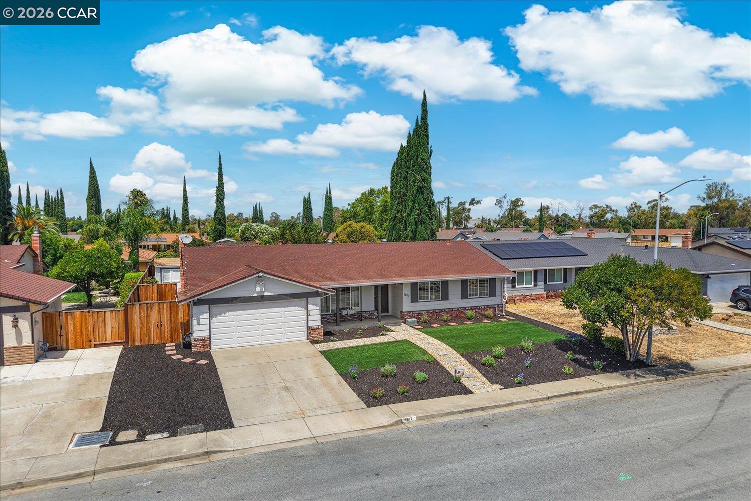 1617 Greenridge Dr