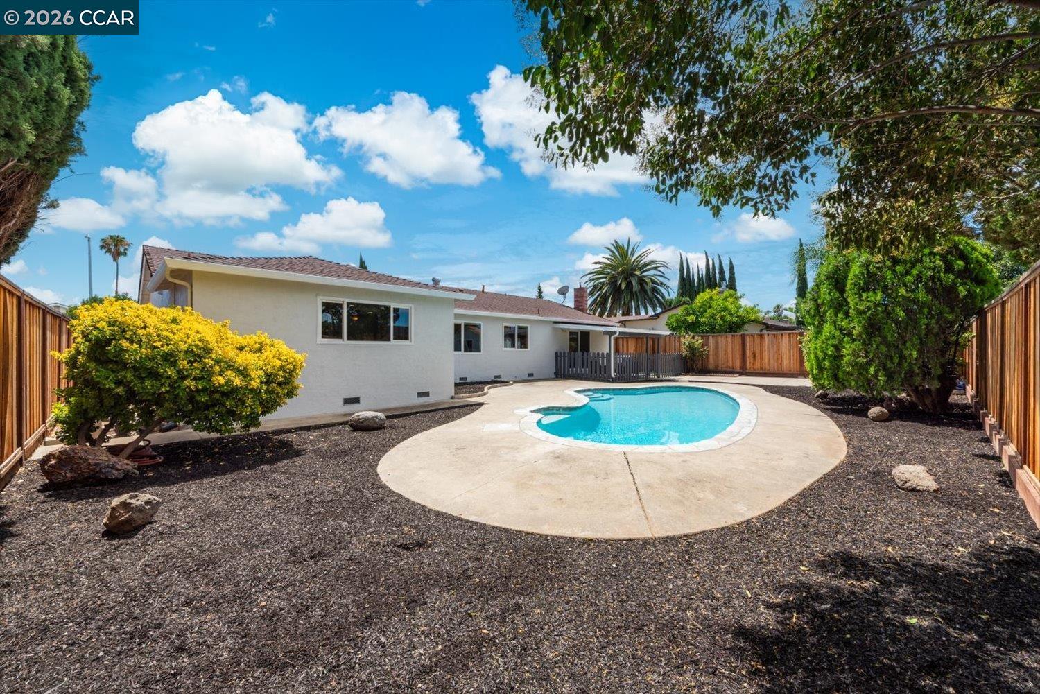 1617 Greenridge Dr