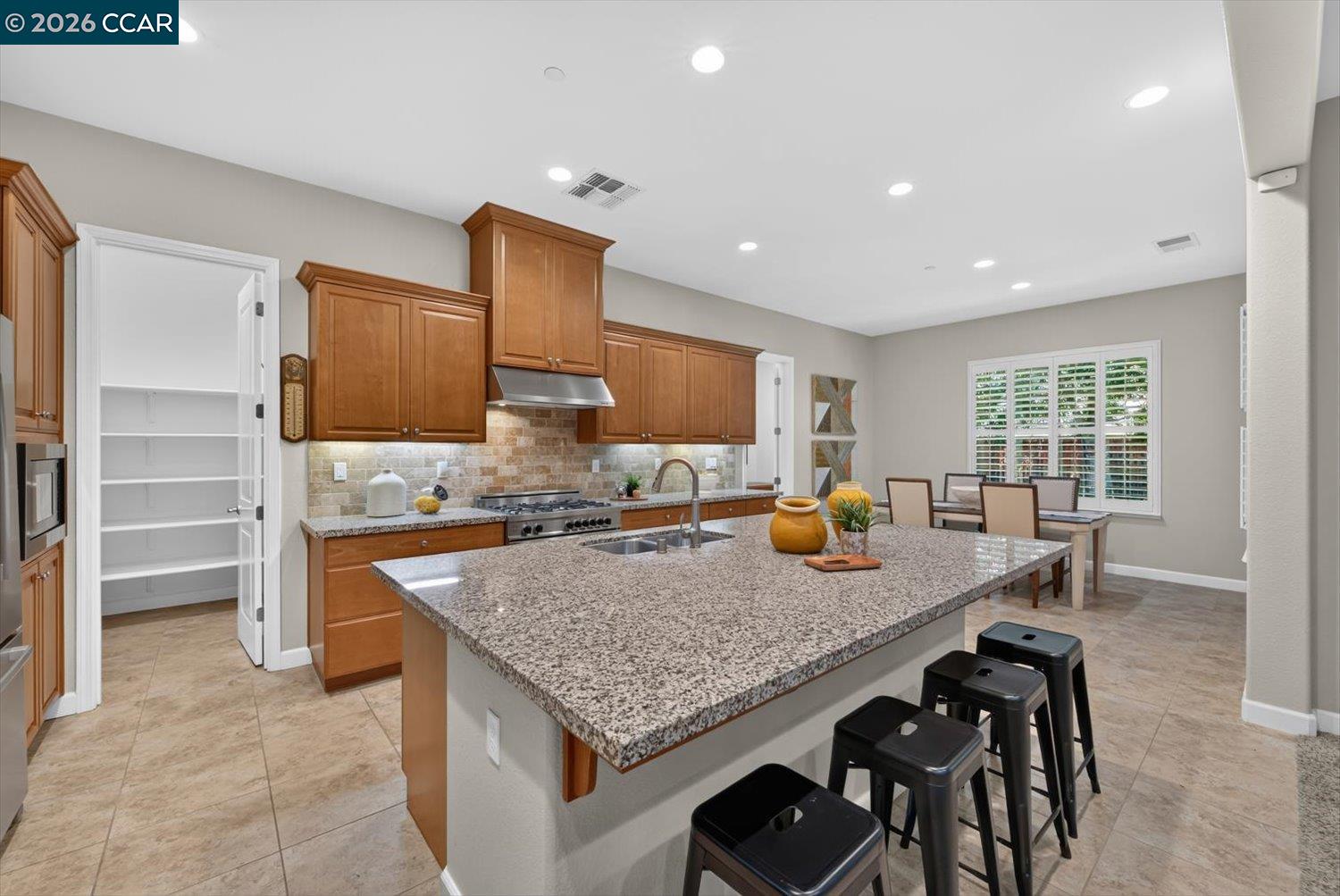 447 Avondale Ct