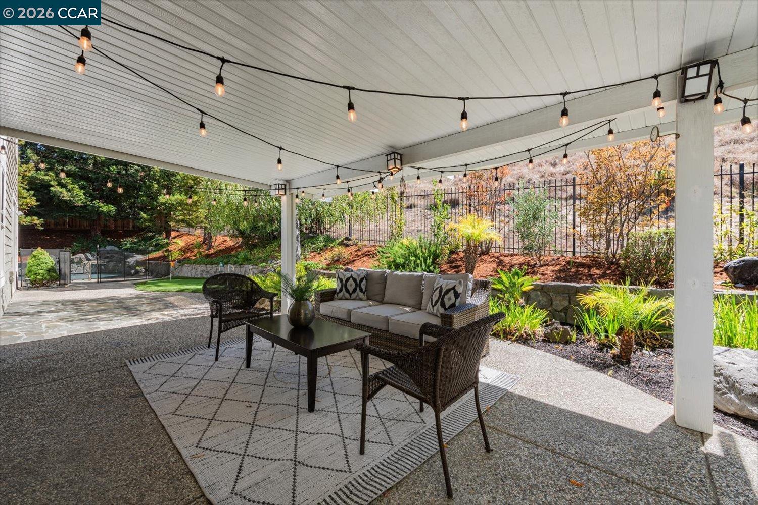 1116 Peacock Creek Dr