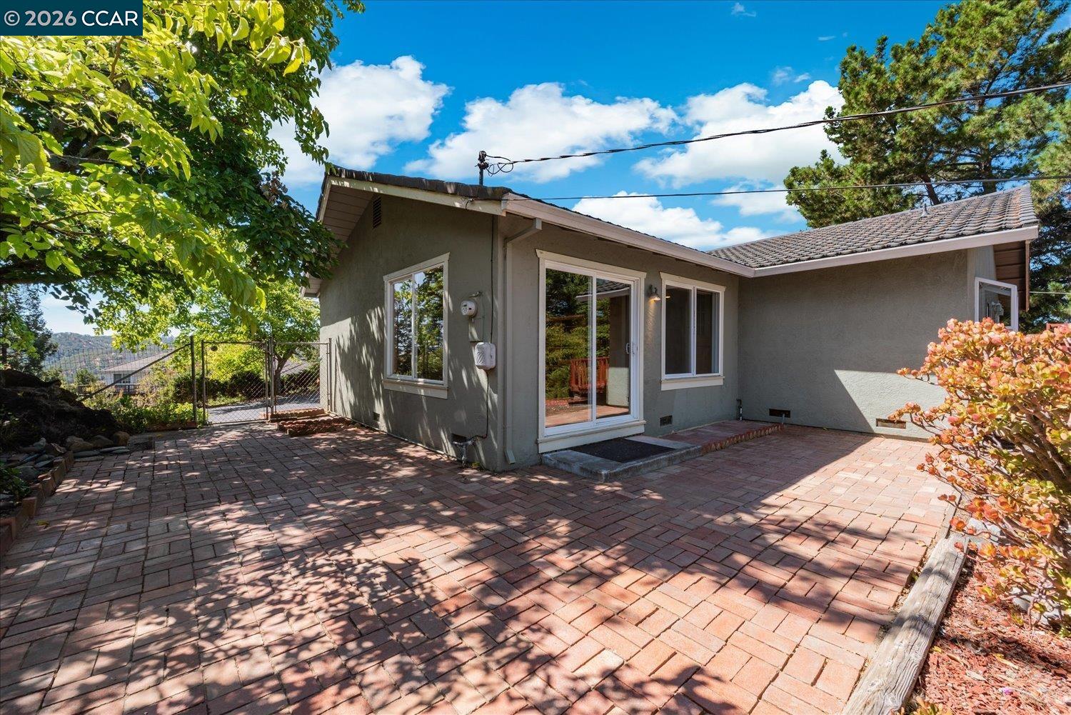 4848 Venner Rd