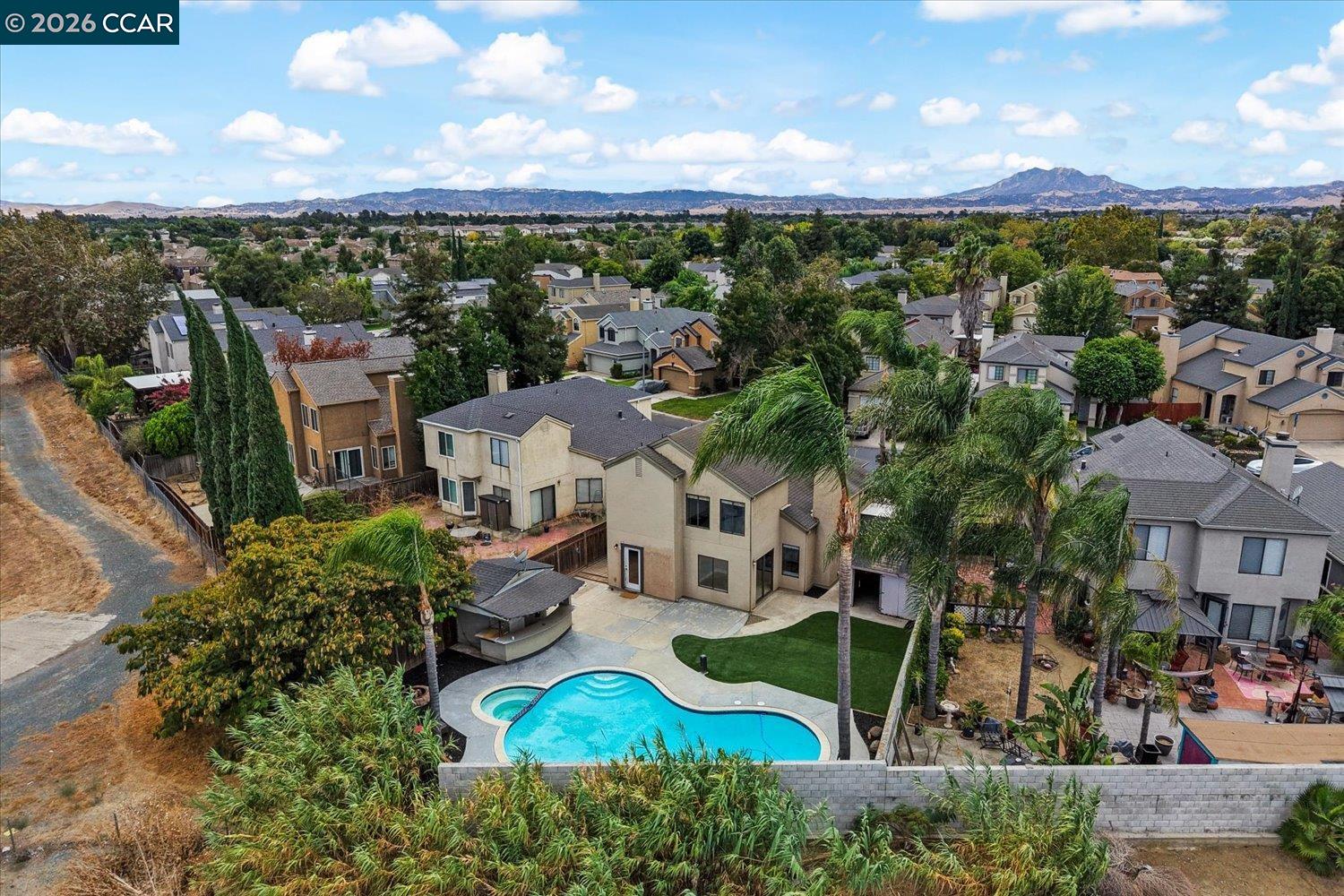 500 Mockingbird Ln