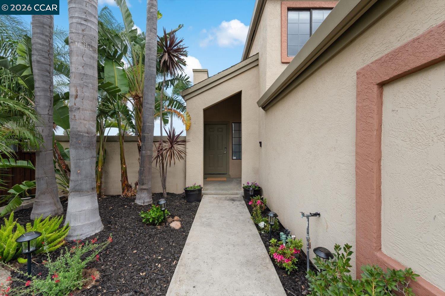 500 Mockingbird Ln