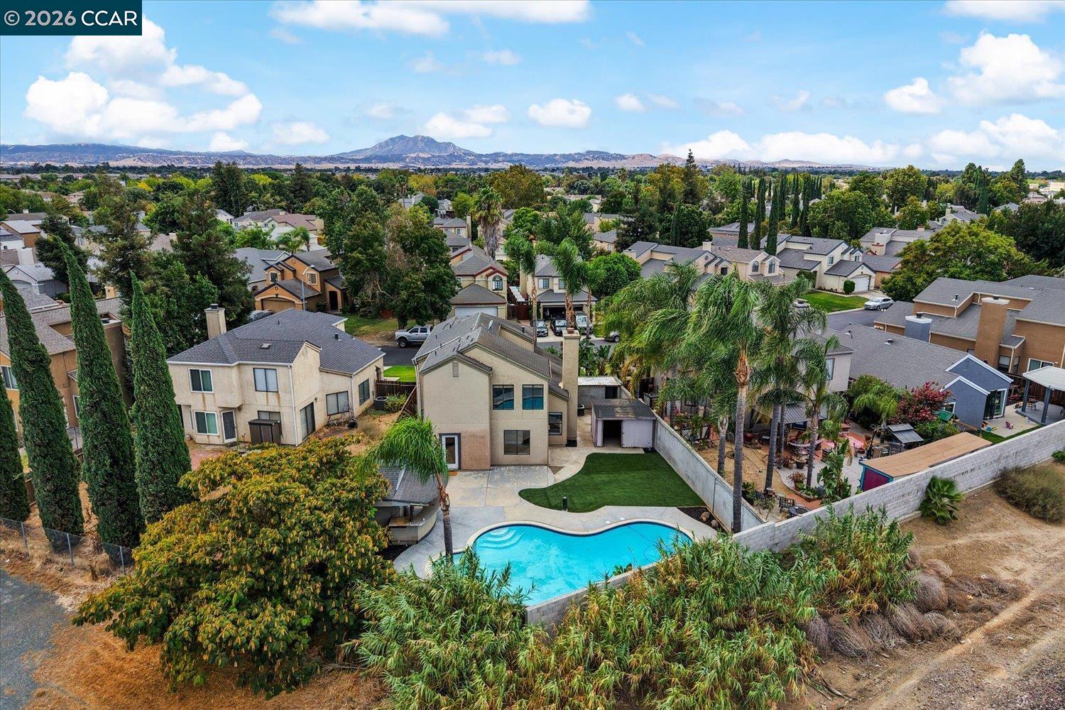 500 Mockingbird Ln