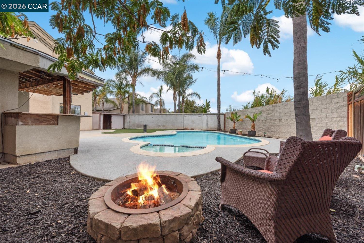 500 Mockingbird Ln