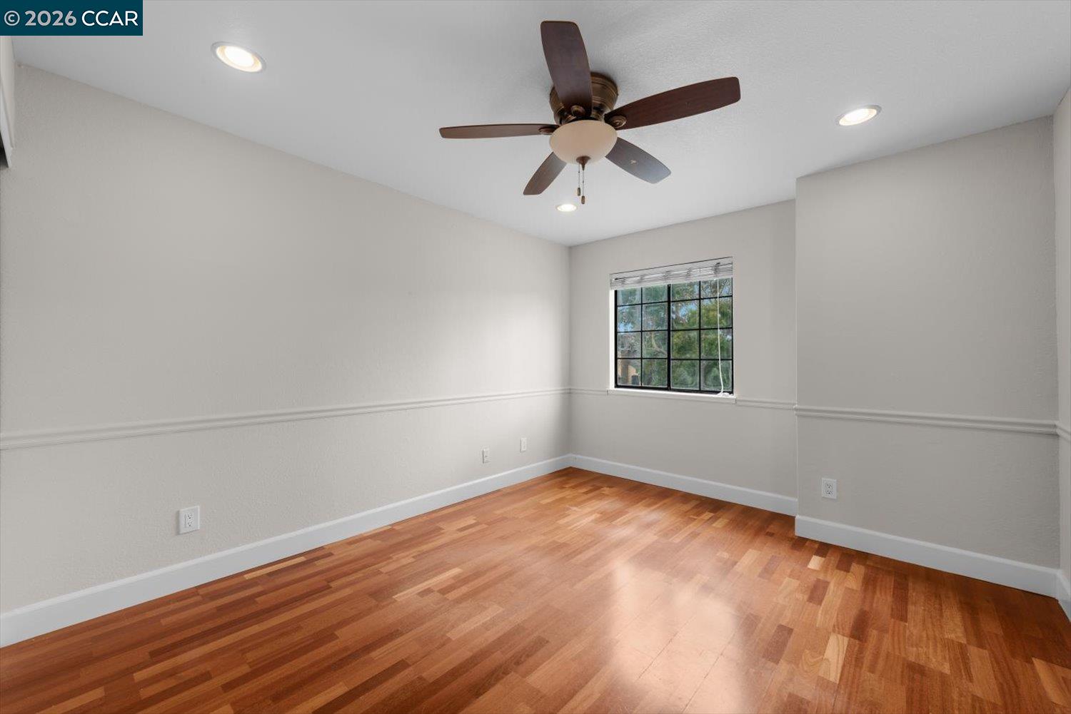500 Mockingbird Ln