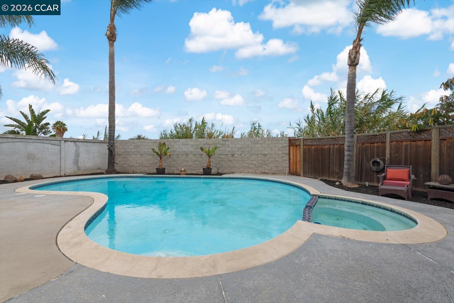 500 Mockingbird Ln