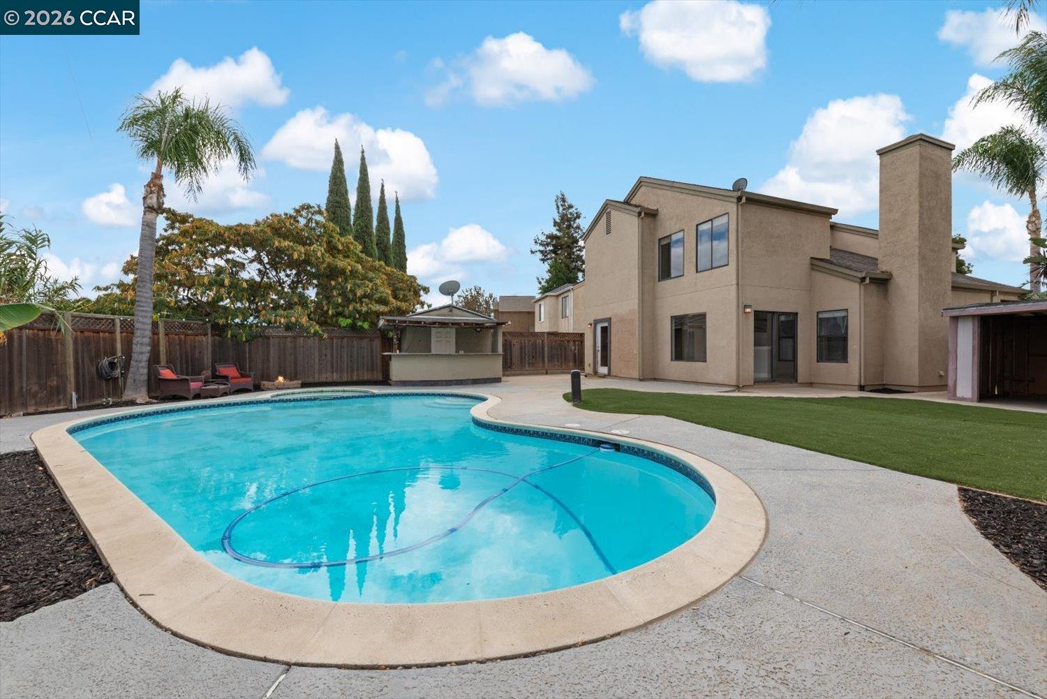 500 Mockingbird Ln